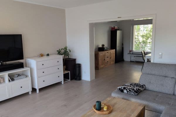 Prenájom bytu 3-izbový 93 m², Moltkestraße 3, Hattingen Prenájom bytu 3-izbový 93 m², Moltkestraße 3, Hattingen