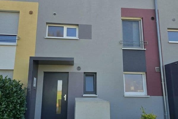 Predaj domu 140 m², pozemok 150 m², Hemmingen Predaj domu 140 m², pozemok 150 m², Hemmingen