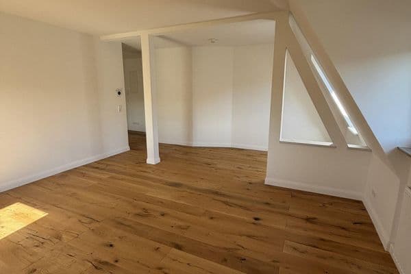 Prenájom bytu 2-izbový 68 m², Paulusstr. 22, Stuttgart West, Bádensko-Wurttembersko Prenájom bytu 2-izbový 68 m², Paulusstr. 22, Stuttgart West, Bádensko-Wurttembersko