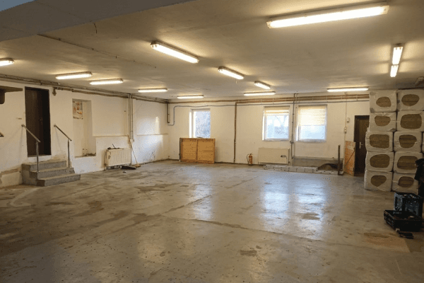 Prenájom nebytového priestoru 340 m², Arnstadt Prenájom nebytového priestoru 340 m², Arnstadt