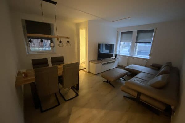 Prenájom bytu 2-izbový 57 m², Senefelderstraße 100, Stuttgart, Bádensko-Wurttembersko Prenájom bytu 2-izbový 57 m², Senefelderstraße 100, Stuttgart, Bádensko-Wurttembersko