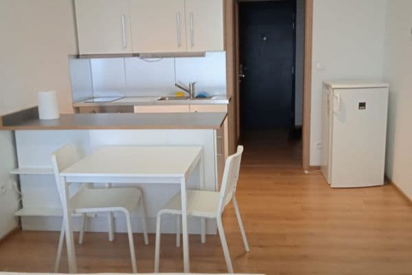 Prenájom bytu 1-izbový 28 m², Nad Úžlabinou, Praha Prenájom bytu 1-izbový 28 m², Nad Úžlabinou, Praha