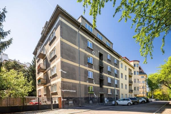 Predaj bytu 2-izbový 56 m², Na Rokytce, Praha Predaj bytu 2-izbový 56 m², Na Rokytce, Praha