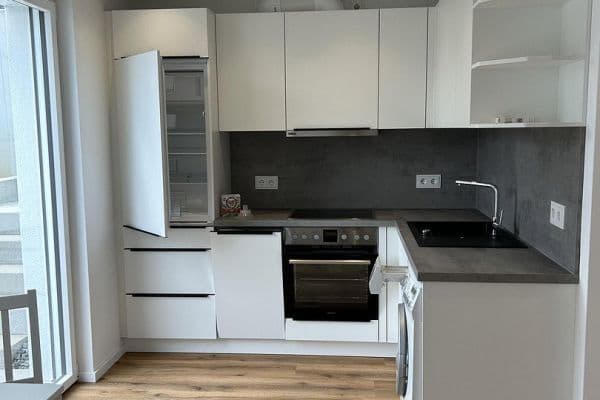 Prenájom bytu 1-izbový 28 m², Esslingen Prenájom bytu 1-izbový 28 m², Esslingen