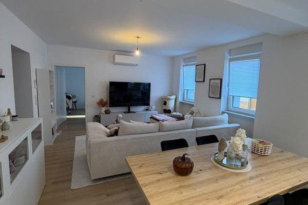 Prenájom bytu 4-izbový 113 m², Bühler Straße 138, Saarbrücken, Sársko Prenájom bytu 4-izbový 113 m², Bühler Straße 138, Saarbrücken, Sársko