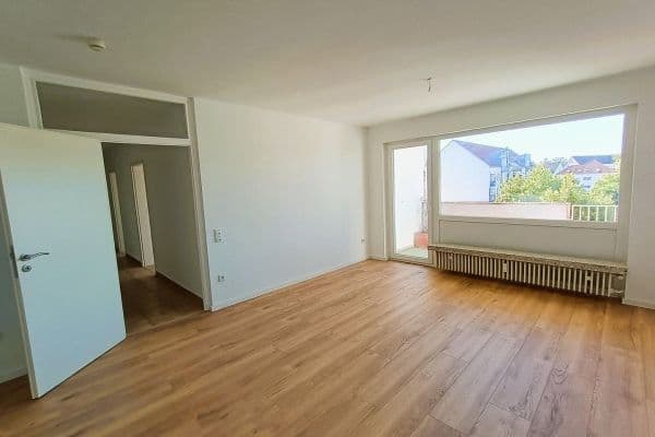 Prenájom bytu 3-izbový 95 m², Bahnhofstraße 19-21, Castrop-Rauxel Prenájom bytu 3-izbový 95 m², Bahnhofstraße 19-21, Castrop-Rauxel