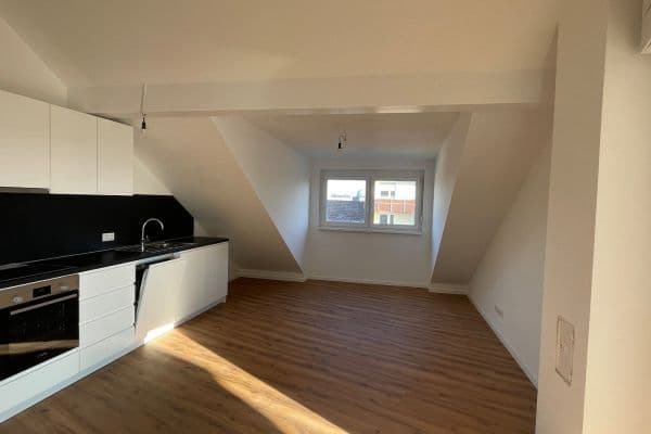 Prenájom bytu 3-izbový 85 m², Stromerstr. 1/1A, Nürnberg, Bavorsko Prenájom bytu 3-izbový 85 m², Stromerstr. 1/1A, Nürnberg, Bavorsko