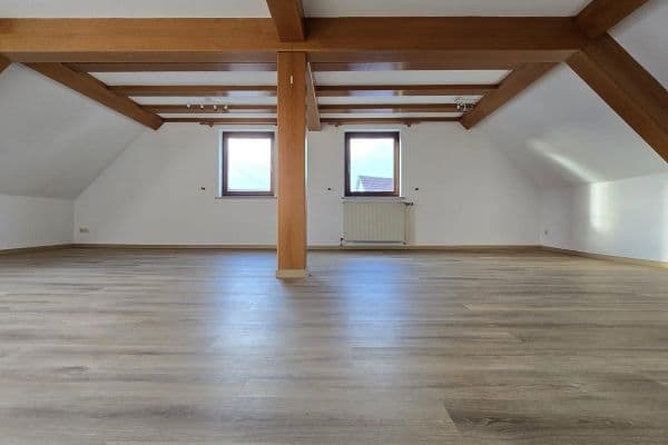 Prenájom bytu 3-izbový 77 m², Weil der stadt Prenájom bytu 3-izbový 77 m², Weil der stadt