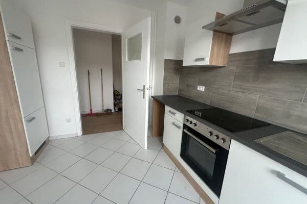 Prenájom bytu 2-izbový 62 m², Mannheim Prenájom bytu 2-izbový 62 m², Mannheim