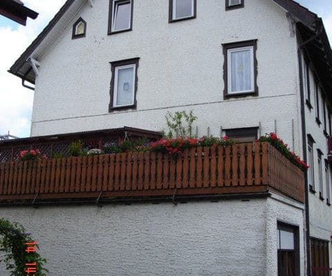 Prenájom bytu 4-izbový 115 m², Stuttgarter Str.2, Schömberg-Schwarzenberg Prenájom bytu 4-izbový 115 m², Stuttgarter Str.2, Schömberg-Schwarzenberg