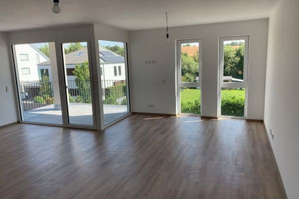 Prenájom bytu 3-izbový 95 m², Am Weidengraben 22, Waldbüttelbrunn Prenájom bytu 3-izbový 95 m², Am Weidengraben 22, Waldbüttelbrunn
