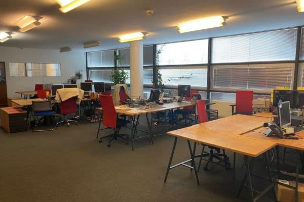 Prenájom kancelárie 180 m², Štefánikova, Praha Prenájom kancelárie 180 m², Štefánikova, Praha