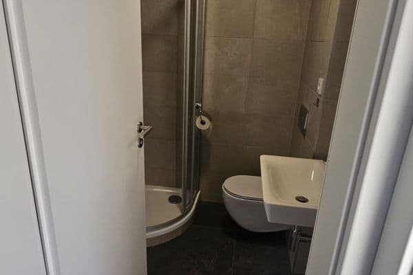 Predaj bytu 1-izbový 32 m², V Kněžívce, Hostivice Predaj bytu 1-izbový 32 m², V Kněžívce, Hostivice