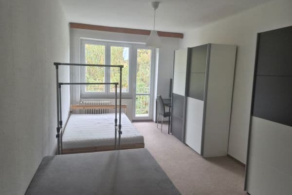 Prenájom bytu 2-izbový 57 m², Michelangelova, Praha, Praha Prenájom bytu 2-izbový 57 m², Michelangelova, Praha, Praha