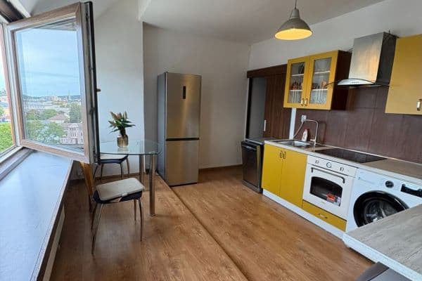 Prenájom bytu 2-izbový 55 m², Zelená, Ostrava Prenájom bytu 2-izbový 55 m², Zelená, Ostrava