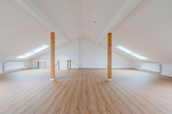 Predaj bytu 4-izbový 167 m², Alsterweg 46c, Berlin, Berlín Predaj bytu 4-izbový 167 m², Alsterweg 46c, Berlin, Berlín