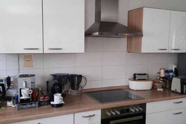Prenájom bytu 4-izbový 103 m², Neuffen Prenájom bytu 4-izbový 103 m², Neuffen