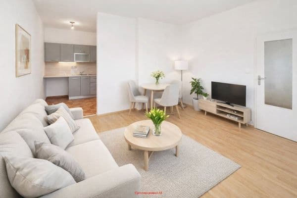 Prenájom bytu 1-izbový 24 m², Zakladatelská, Karviná-Nové Město Prenájom bytu 1-izbový 24 m², Zakladatelská, Karviná-Nové Město
