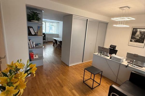 Prenájom kancelárie 140 m², Astlova, Praha Prenájom kancelárie 140 m², Astlova, Praha