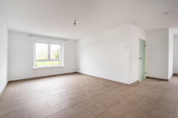 Prenájom bytu 3-izbový 94 m², Grolsheim Prenájom bytu 3-izbový 94 m², Grolsheim