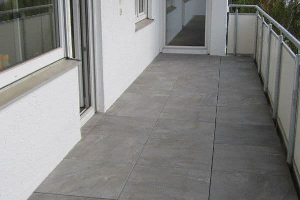 Prenájom bytu 4-izbový 130 m², Herrenberg Prenájom bytu 4-izbový 130 m², Herrenberg
