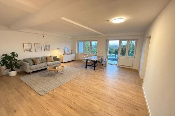 Predaj bytu 4-izbový 116 m², Kirchstraße 26, Heidenrod-Nauroth Predaj bytu 4-izbový 116 m², Kirchstraße 26, Heidenrod-Nauroth
