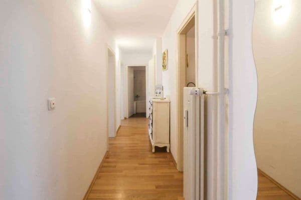 Prenájom bytu 3-izbový 74 m², München, Bavorsko Prenájom bytu 3-izbový 74 m², München, Bavorsko