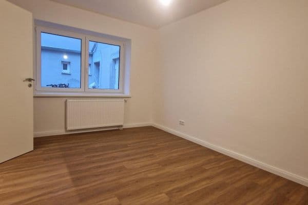 Prenájom bytu 3-izbový 76 m², Moststraße 7, Bayern - Fürth, Bavorsko Prenájom bytu 3-izbový 76 m², Moststraße 7, Bayern - Fürth, Bavorsko