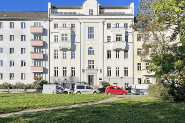 Predaj bytu 3-izbový 92 m², Gutenbergstr. 33, Berlin, Berlín Predaj bytu 3-izbový 92 m², Gutenbergstr. 33, Berlin, Berlín