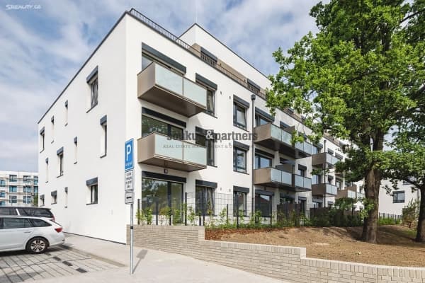 Prenájom bytu 3-izbový 76 m², Ke stadionu, Kladno, Středočeský kraj Prenájom bytu 3-izbový 76 m², Ke stadionu, Kladno, Středočeský kraj