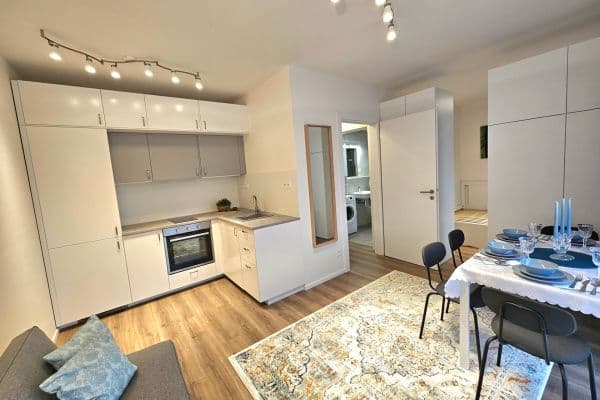 Prenájom bytu 2-izbový 35 m², Arnošta Valenty, Praha Prenájom bytu 2-izbový 35 m², Arnošta Valenty, Praha