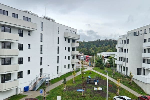 Prenájom bytu 2-izbový 50 m², Lesík, Kladno Prenájom bytu 2-izbový 50 m², Lesík, Kladno