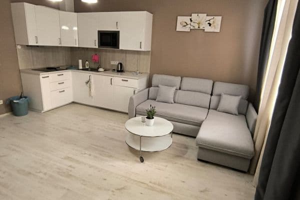 Prenájom bytu 3-izbový 80 m², Moravská, Karlovy Vary, Karlovarský kraj Prenájom bytu 3-izbový 80 m², Moravská, Karlovy Vary, Karlovarský kraj