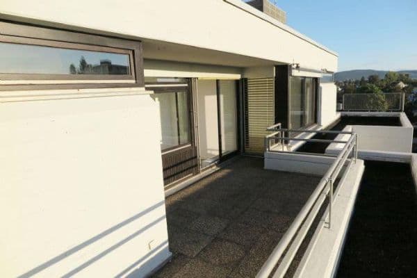 Prenájom bytu 3-izbový 84 m², Karlsruhe Prenájom bytu 3-izbový 84 m², Karlsruhe