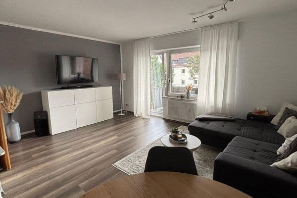 Prenájom bytu 2-izbový 74 m², Köln Prenájom bytu 2-izbový 74 m², Köln