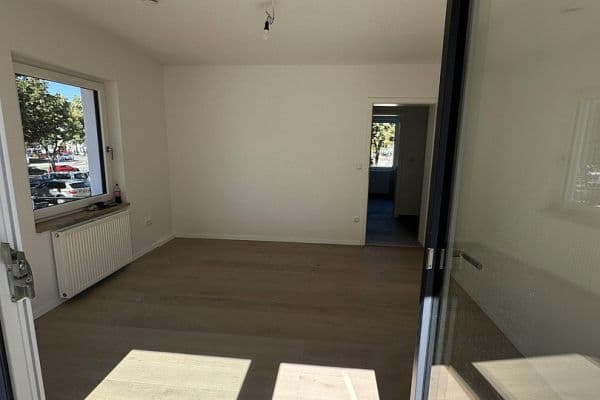 Prenájom bytu 1-izbový 36 m², München, Bavorsko Prenájom bytu 1-izbový 36 m², München, Bavorsko