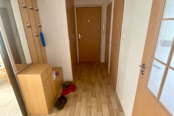 Prenájom bytu 3-izbový 53 m², Okrajová, Pardubice Prenájom bytu 3-izbový 53 m², Okrajová, Pardubice