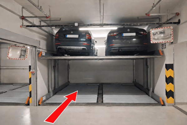 Prenájom garáže 12 m², U Měšťanského pivovaru, Praha Prenájom garáže 12 m², U Měšťanského pivovaru, Praha