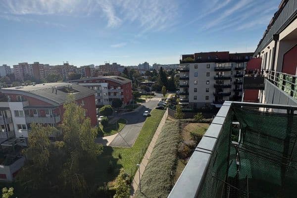 Predaj bytu 1-izbový 43 m², Škrábkových, Praha Predaj bytu 1-izbový 43 m², Škrábkových, Praha