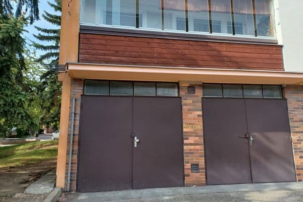 Prenájom garáže 18 m², K Rovinám, Praha, Praha Prenájom garáže 18 m², K Rovinám, Praha, Praha