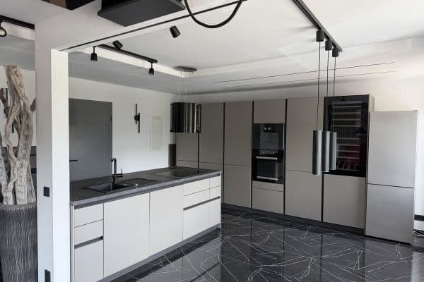 Predaj bytu 4-izbový 90 m², Berlinerstraße 8, Singen Predaj bytu 4-izbový 90 m², Berlinerstraße 8, Singen
