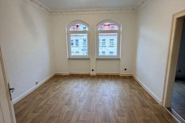 Prenájom bytu 2-izbový 56 m², Bismarkstraße 15, Nürnberg, Bavorsko Prenájom bytu 2-izbový 56 m², Bismarkstraße 15, Nürnberg, Bavorsko