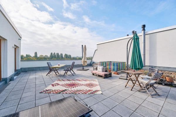 Predaj bytu 6-izbový 180 m², Berlin, Berlín Predaj bytu 6-izbový 180 m², Berlin, Berlín