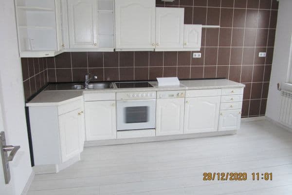 Prenájom bytu 3-izbový 75 m², Apolda, Durínsko Prenájom bytu 3-izbový 75 m², Apolda, Durínsko