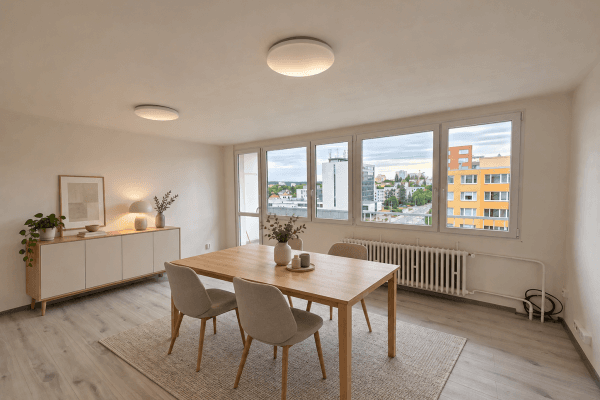 Prenájom bytu 3-izbový 75 m², Novodvorská, Praha Prenájom bytu 3-izbový 75 m², Novodvorská, Praha