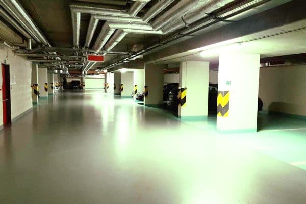 Prenájom garáže 17 m², Svitákova, Praha Prenájom garáže 17 m², Svitákova, Praha