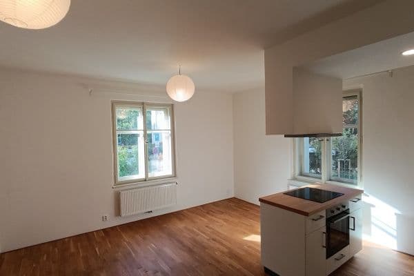 Prenájom bytu 2-izbový 48 m², U Kněžské louky, Praha, Praha Prenájom bytu 2-izbový 48 m², U Kněžské louky, Praha, Praha