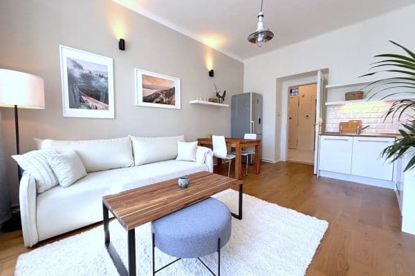 Prenájom bytu 53 m², náměstí Generála Kutlvašra, Praha Prenájom bytu 53 m², náměstí Generála Kutlvašra, Praha