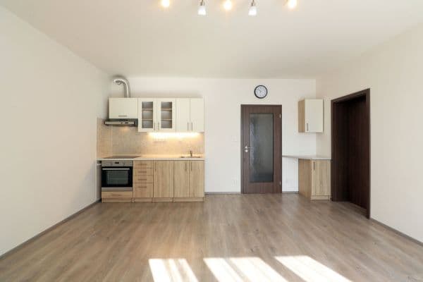 Prenájom bytu 2-izbový 47 m², Jaroslava Holečka, Kladno Prenájom bytu 2-izbový 47 m², Jaroslava Holečka, Kladno