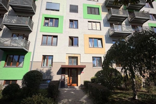 Prenájom bytu 2-izbový 53 m², Pod Lipami, Praha Prenájom bytu 2-izbový 53 m², Pod Lipami, Praha